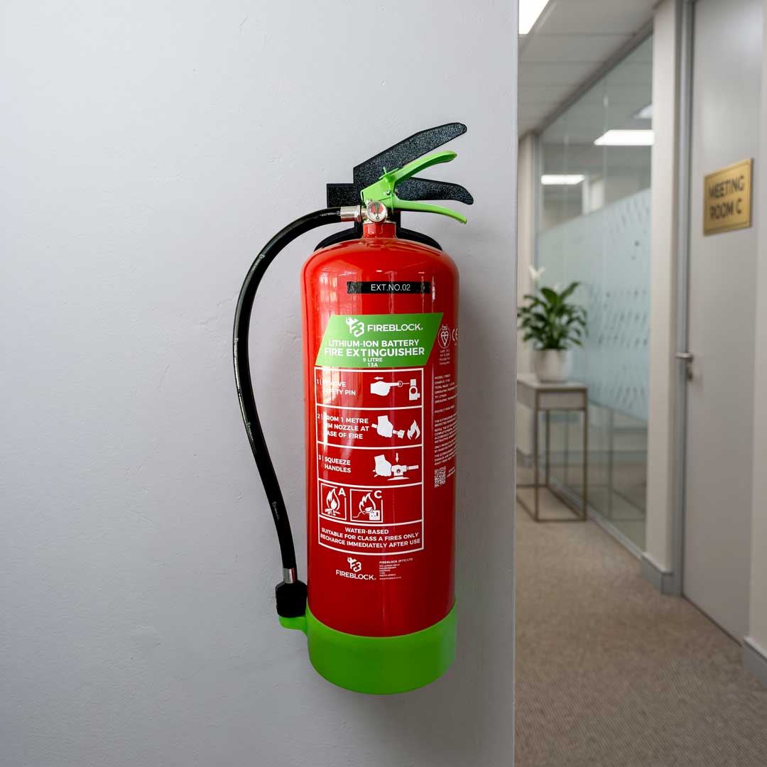 Fireblock Designer-Backboard-For-Extinguisher 01